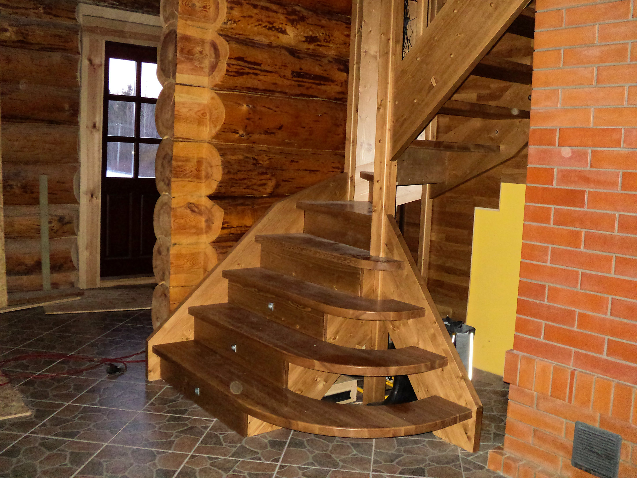 Trepp koos sahtlitega