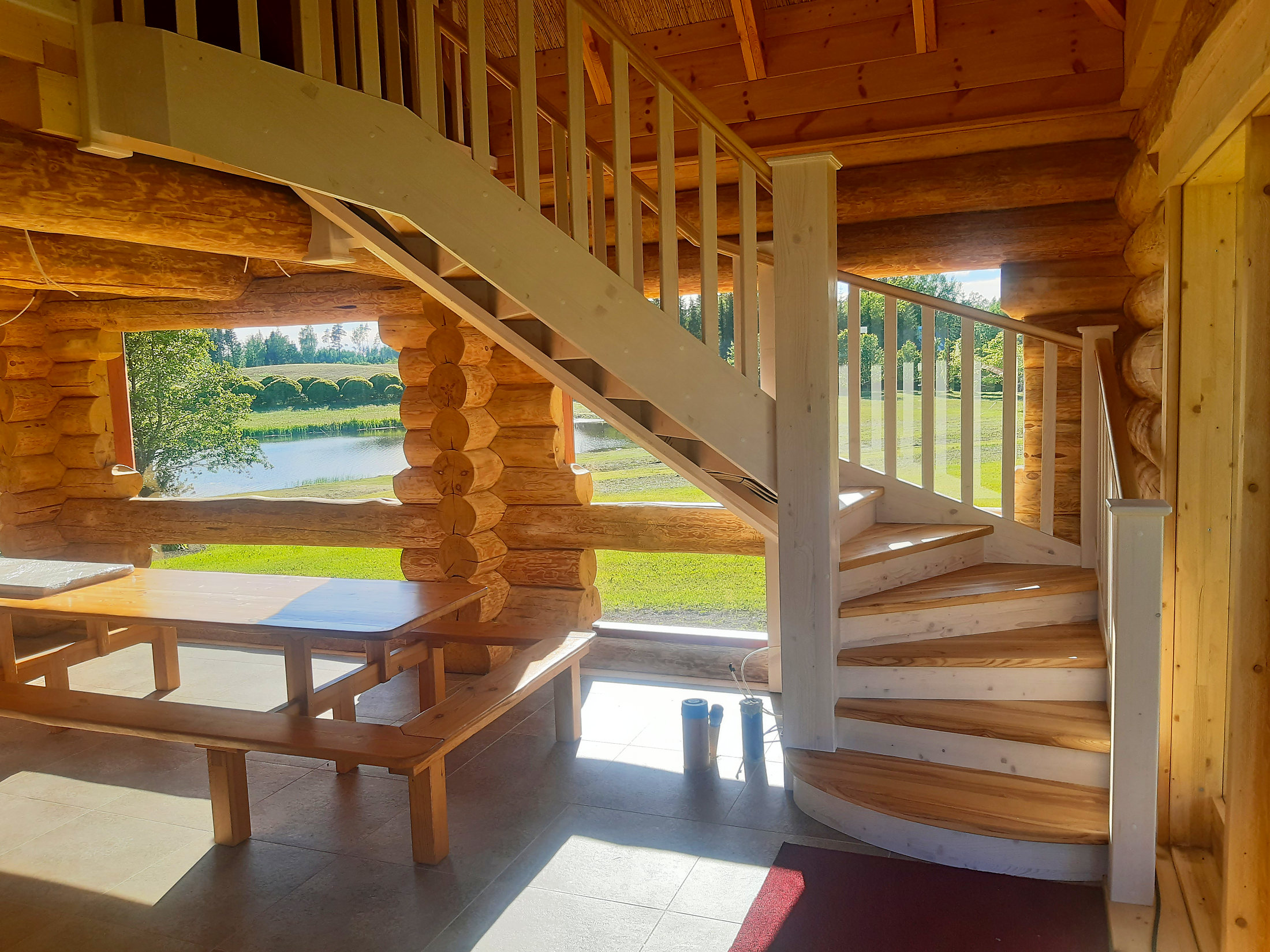 Suvila trepp pööre 120 kraadi